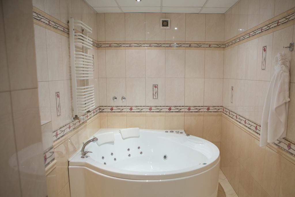 Hotel Classic Жешов Стая снимка